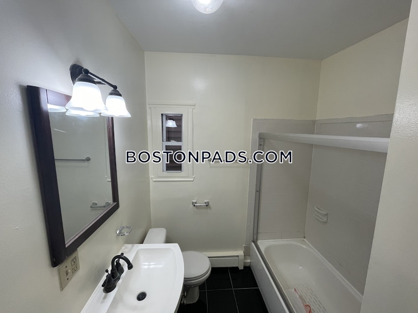 BOSTON - MISSION HILL - 3 Beds, 1 Bath - Image 76