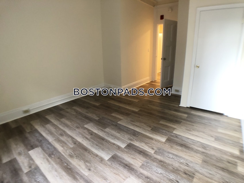 BOSTON - CHINATOWN - 1 Bed, 1 Bath - Image 9