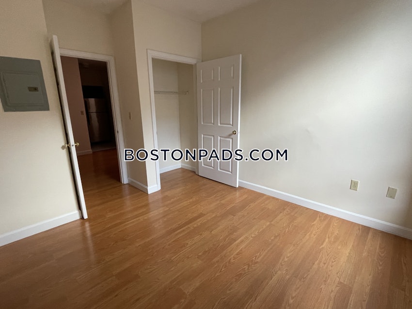 BOSTON - DOWNTOWN - 1 Bed, 1 Bath - Image 2