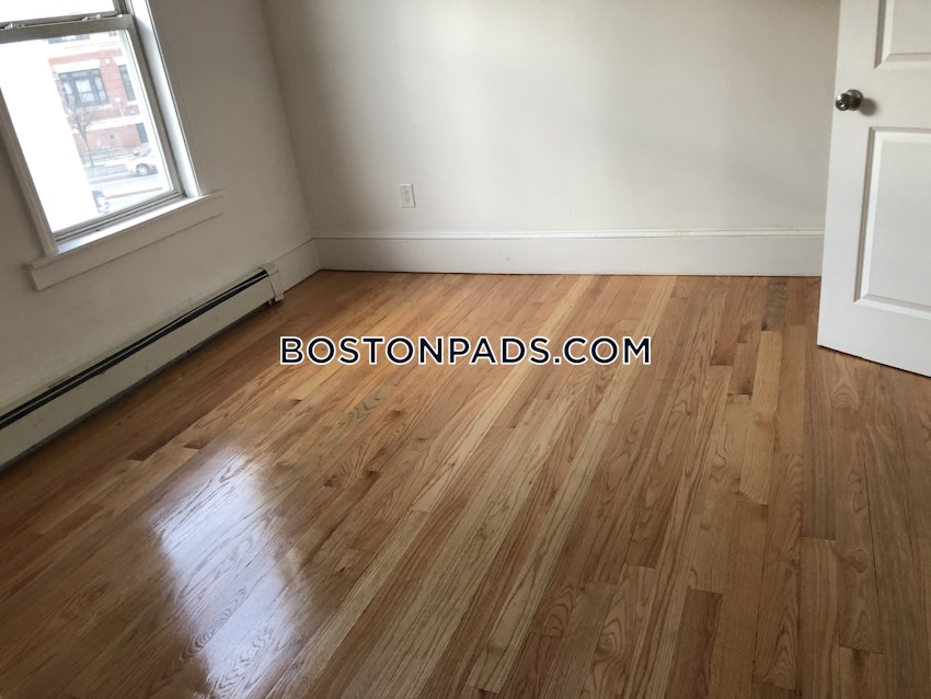 BOSTON - DORCHESTER - UPHAMS CORNER - 4 Beds, 2 Baths - Image 10