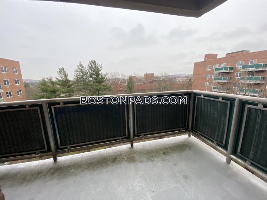 BROOKLINE- BOSTON UNIVERSITY - 2 Beds, 1.5 Baths - Image 10