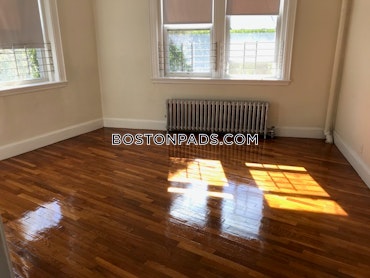 Boston - 1 Beds, 1 Baths