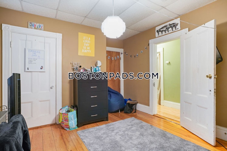 Calumet St., Roxbury Crossing