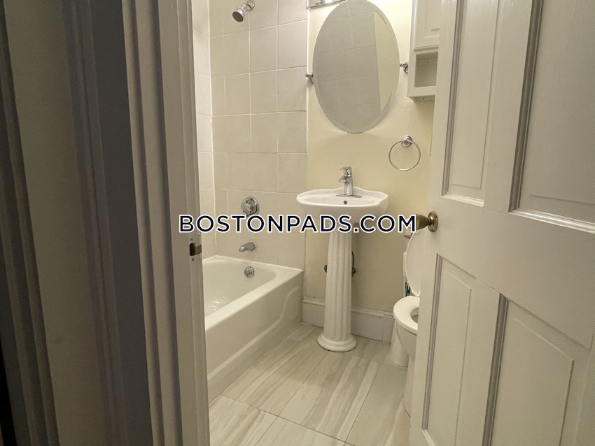 BOSTON - BACK BAY - 1 Bed, 1 Bath - Image 18