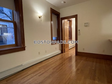 Boston - 2 Beds, 1 Baths