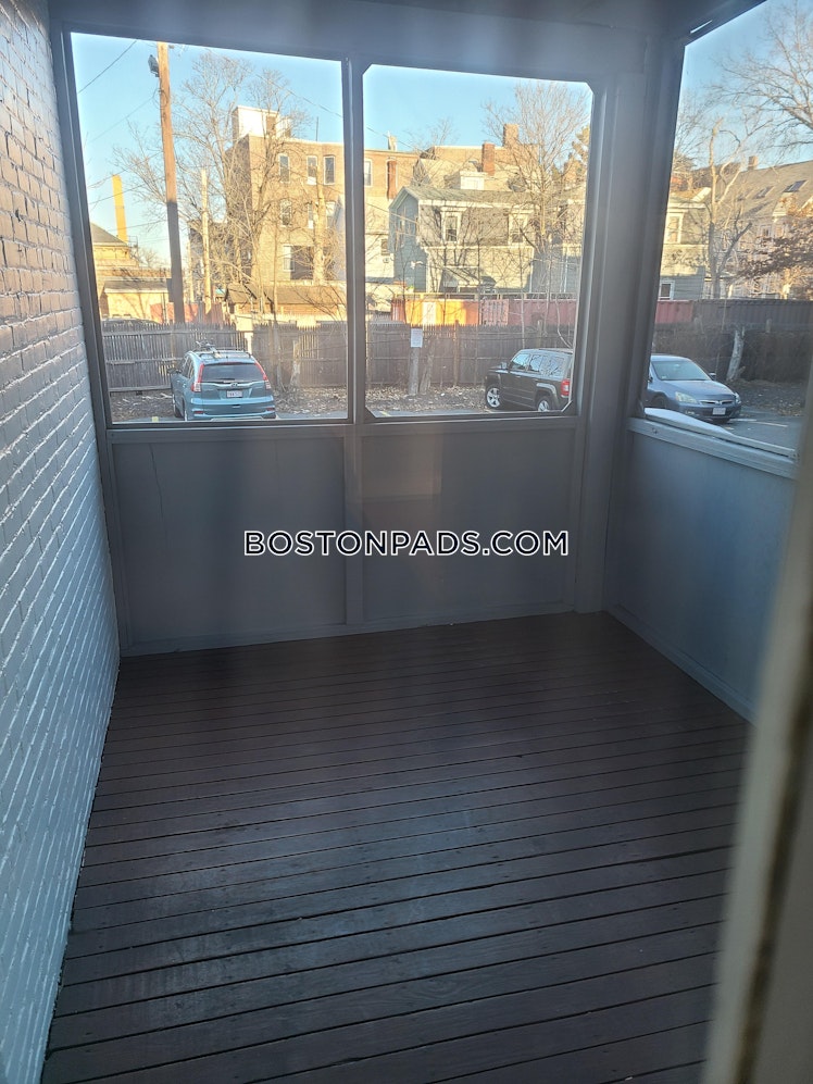 Farrington Ave., Boston