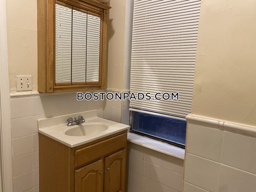 Boston - $3,300+ /month