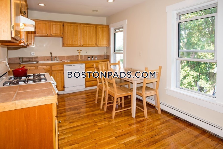 BOSTON - MISSION HILL - 3 Beds, 1.5 Baths - Image 19