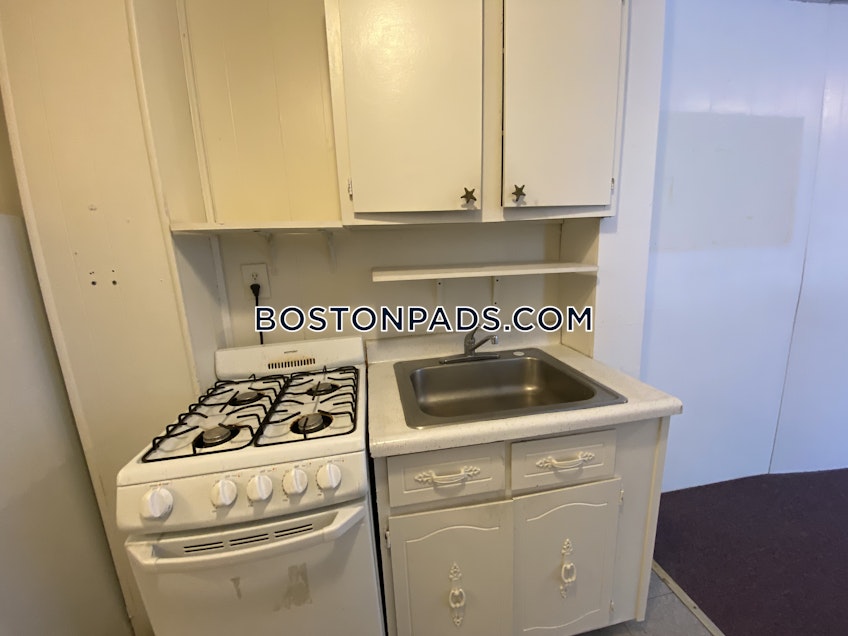 Boston - $2,450+ /month