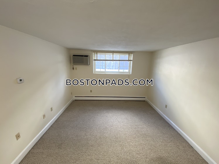 Brattle Dr., Arlington