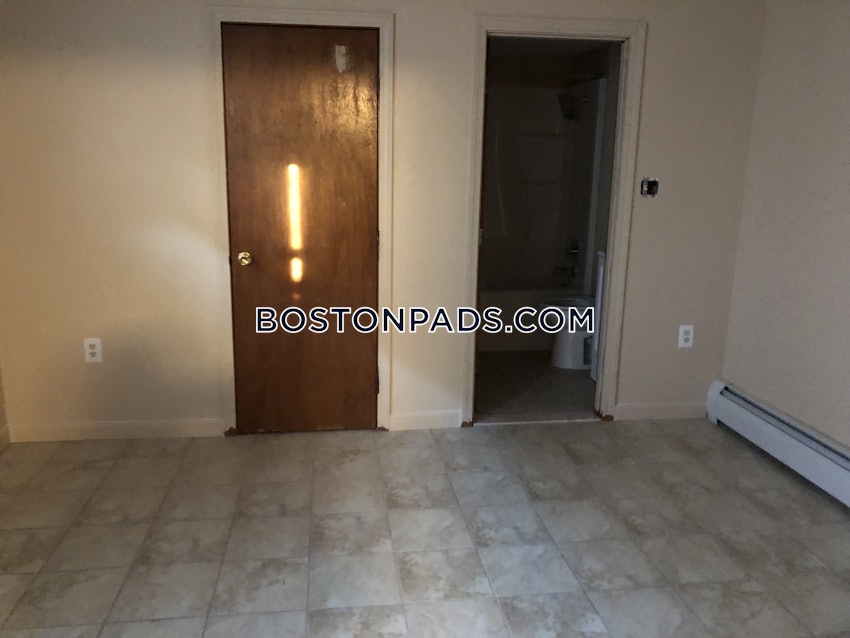 REVERE - 3 Beds, 1 Bath - Image 6