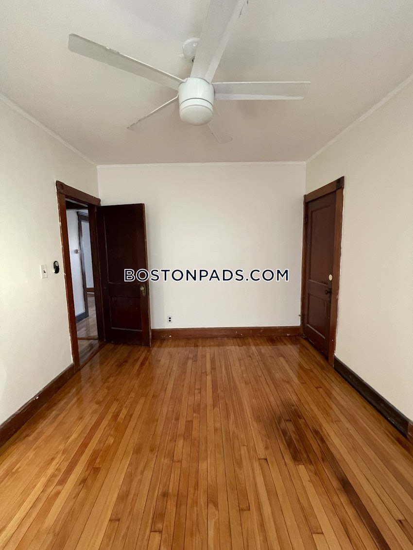 BOSTON - BRIGHTON - OAK SQUARE - 3 Beds, 1 Bath - Image 8