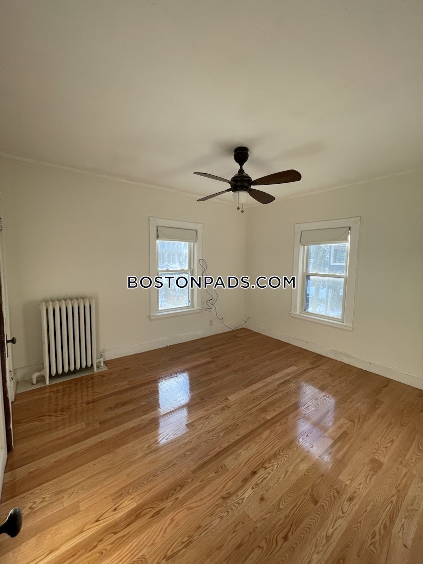 BOSTON - BRIGHTON - OAK SQUARE - 3 Beds, 1 Bath - Image 7