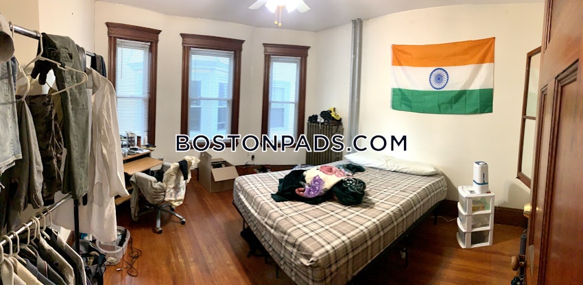 BOSTON - MISSION HILL - 5 Beds, 2 Baths - Image 23