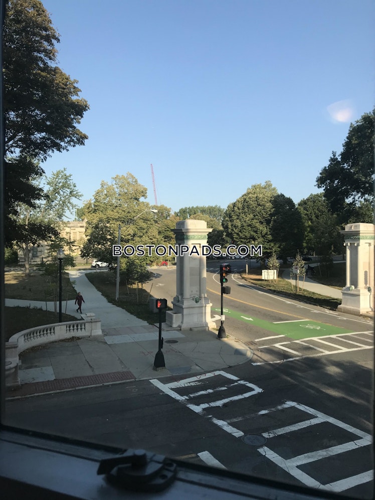 Westland Ave., Boston