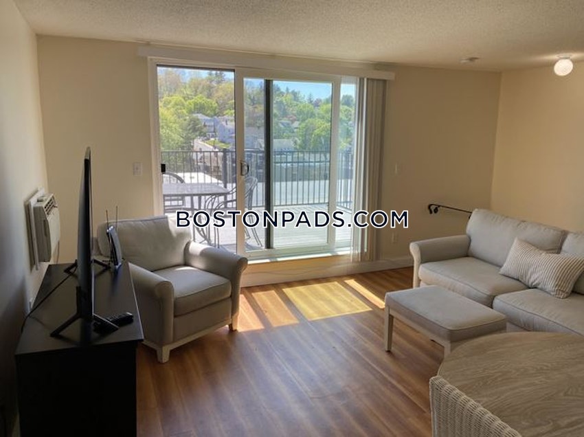 BOSTON - BRIGHTON - OAK SQUARE - 1 Bed, 1 Bath - Image 2