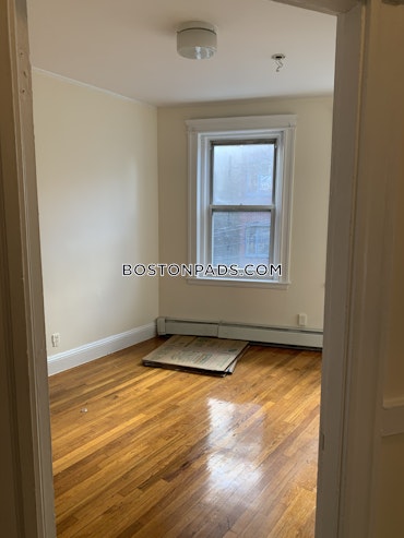 Boston - 1 Beds, 1 Baths