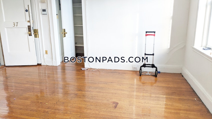 Boston - $2,350+ /month