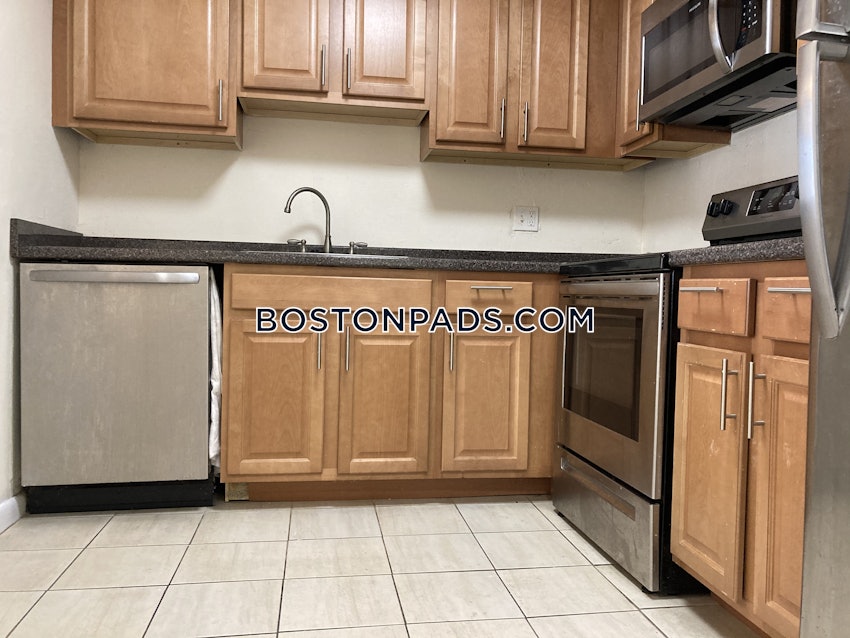 WATERTOWN - 2 Beds, 2 Baths - Image 14