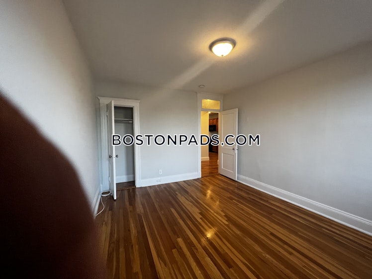 Brainerd Rd., Boston