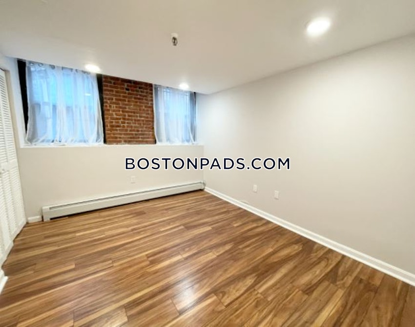 BOSTON - NORTHEASTERN/SYMPHONY - 4 Beds, 2 Baths - Image 7