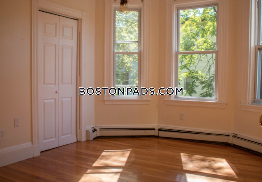 BOSTON - JAMAICA PLAIN - STONY BROOK - 4 Beds, 1 Bath - Image 6