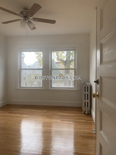 Boston - 3 Beds, 1 Baths