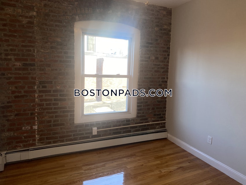 BOSTON - NORTH END - 4 Beds, 2 Baths - Image 50