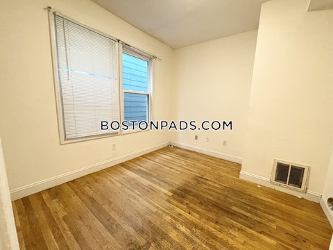 Parker St. Roxbury Crossing photo 51