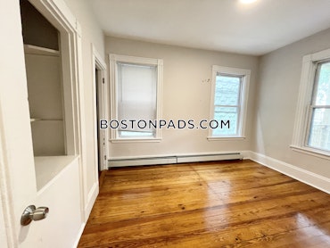 Boston - 2 Beds, 1 Baths