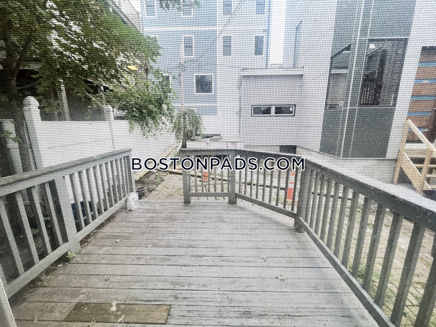 BOSTON - SOUTH BOSTON - WEST SIDE - 3 Beds, 2.5 Baths - Image 15