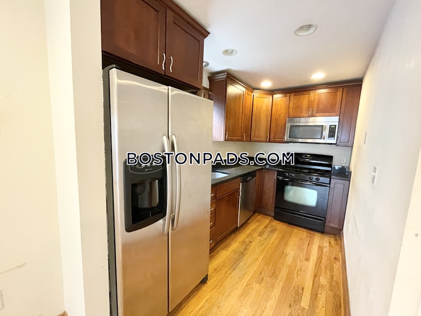 BOSTON - SOUTH BOSTON - WEST SIDE - 3 Beds, 2.5 Baths - Image 14