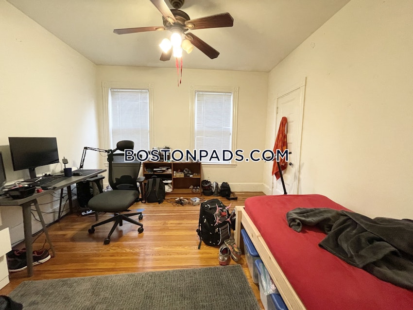 BOSTON - MISSION HILL - 4 Beds, 1 Bath - Image 13