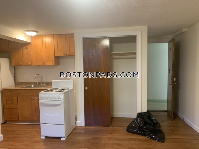 Boston - $2,100+ /mo