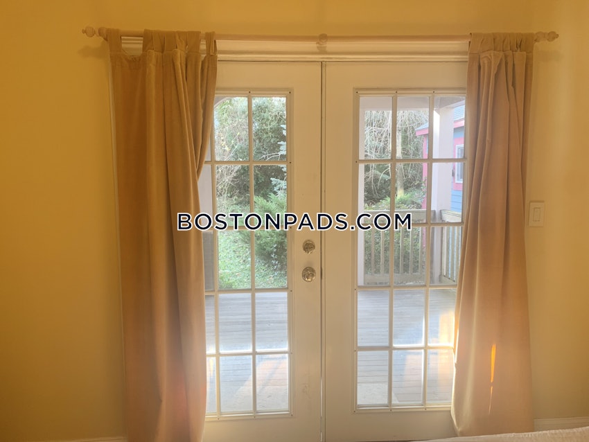 BOSTON - ROXBURY - 4 Beds, 2 Baths - Image 12