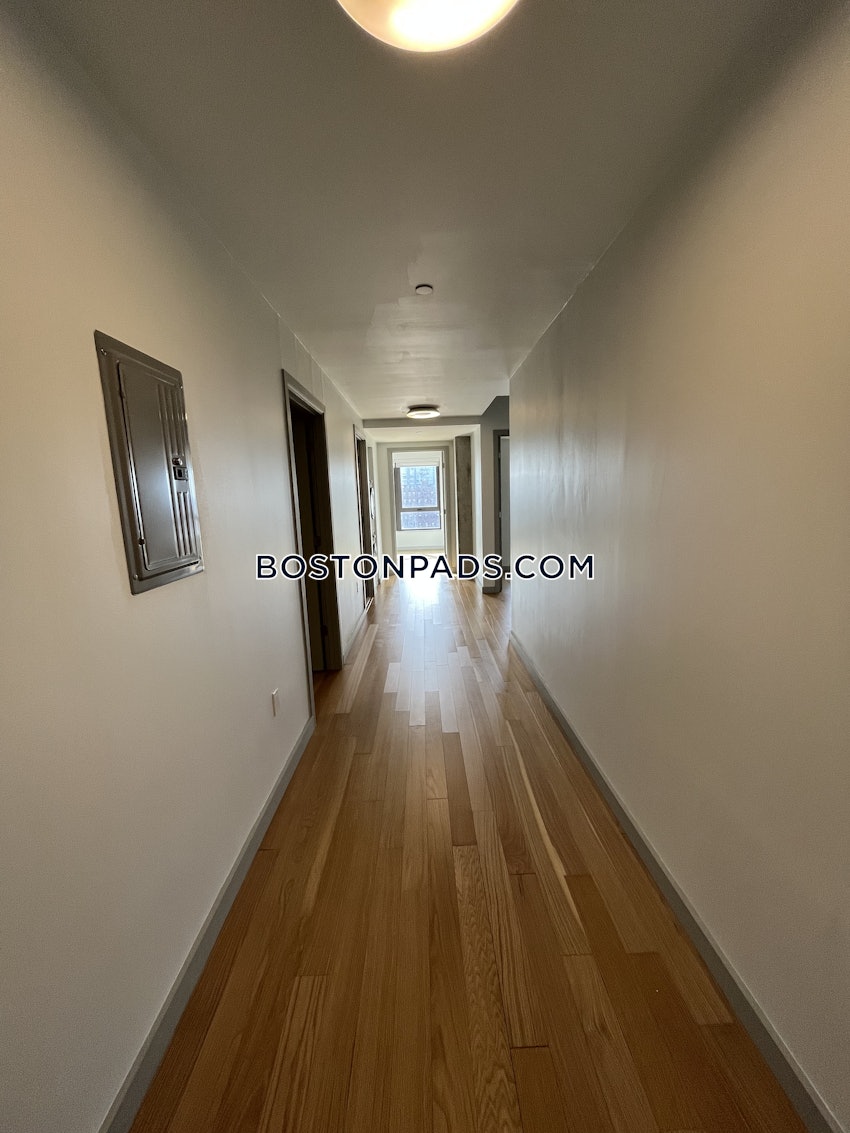 BOSTON - SEAPORT/WATERFRONT - 2 Beds, 2 Baths - Image 30