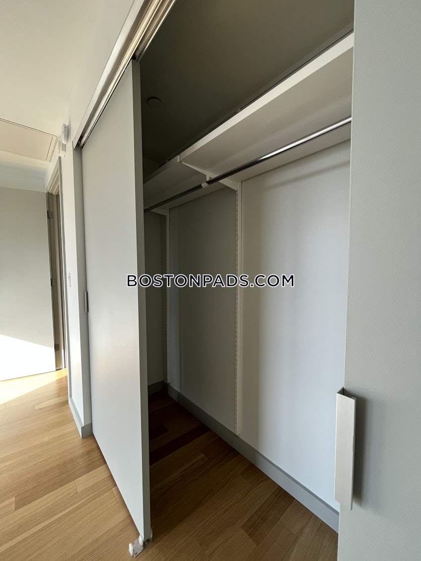 BOSTON - SEAPORT/WATERFRONT - 2 Beds, 2 Baths - Image 2