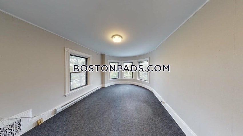 BROOKLINE- COOLIDGE CORNER - 2 Beds, 1 Bath - Image 6