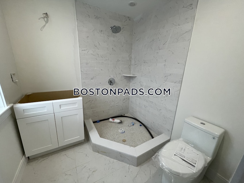 BOSTON - EAST BOSTON - MAVERICK - 3 Beds, 2 Baths - Image 24