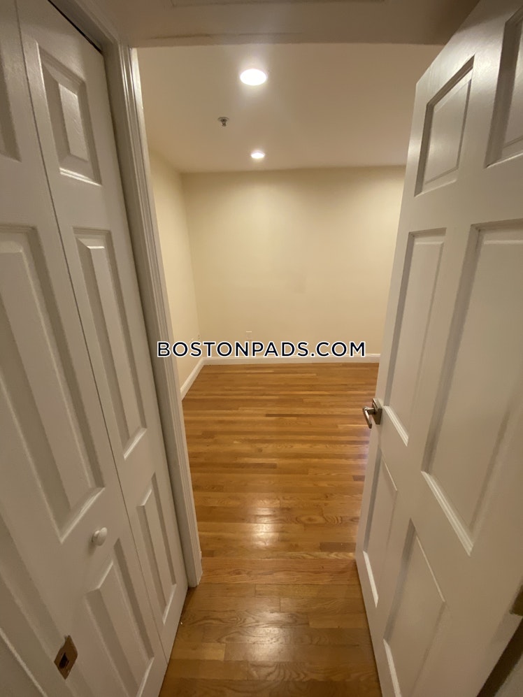 Beacon St., Brookline