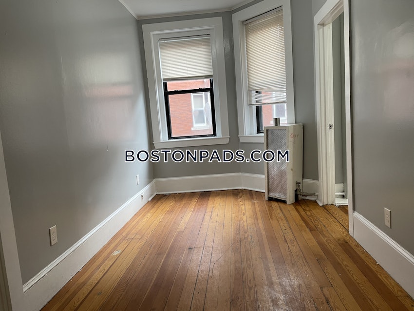 BOSTON - ROXBURY - 3 Beds, 1 Bath - Image 16