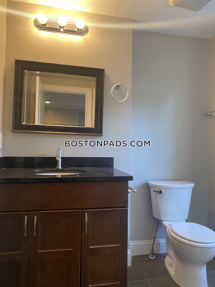 BOSTON - BAY VILLAGE - 1 Bed, 1 Bath - Image 66