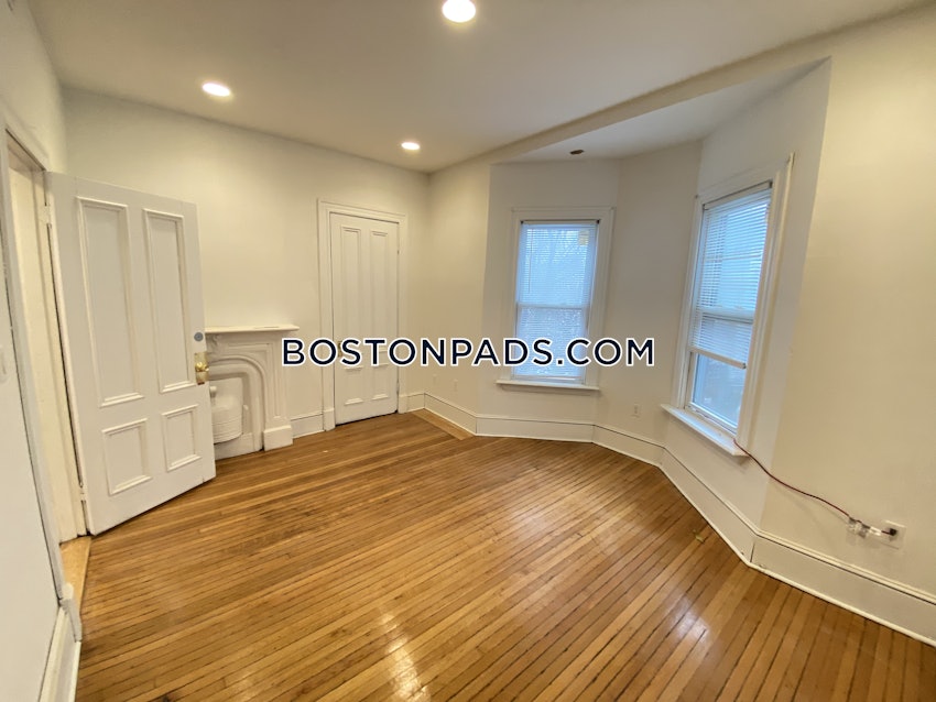 BOSTON - ROXBURY - 7 Beds, 2 Baths - Image 41