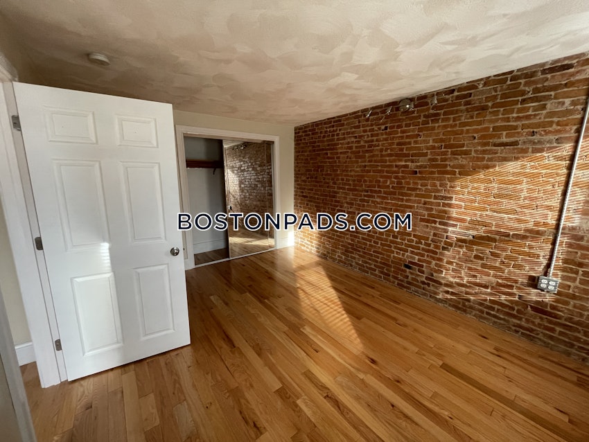 BOSTON - SOUTH BOSTON - EAST SIDE - 3 Beds, 2 Baths - Image 12