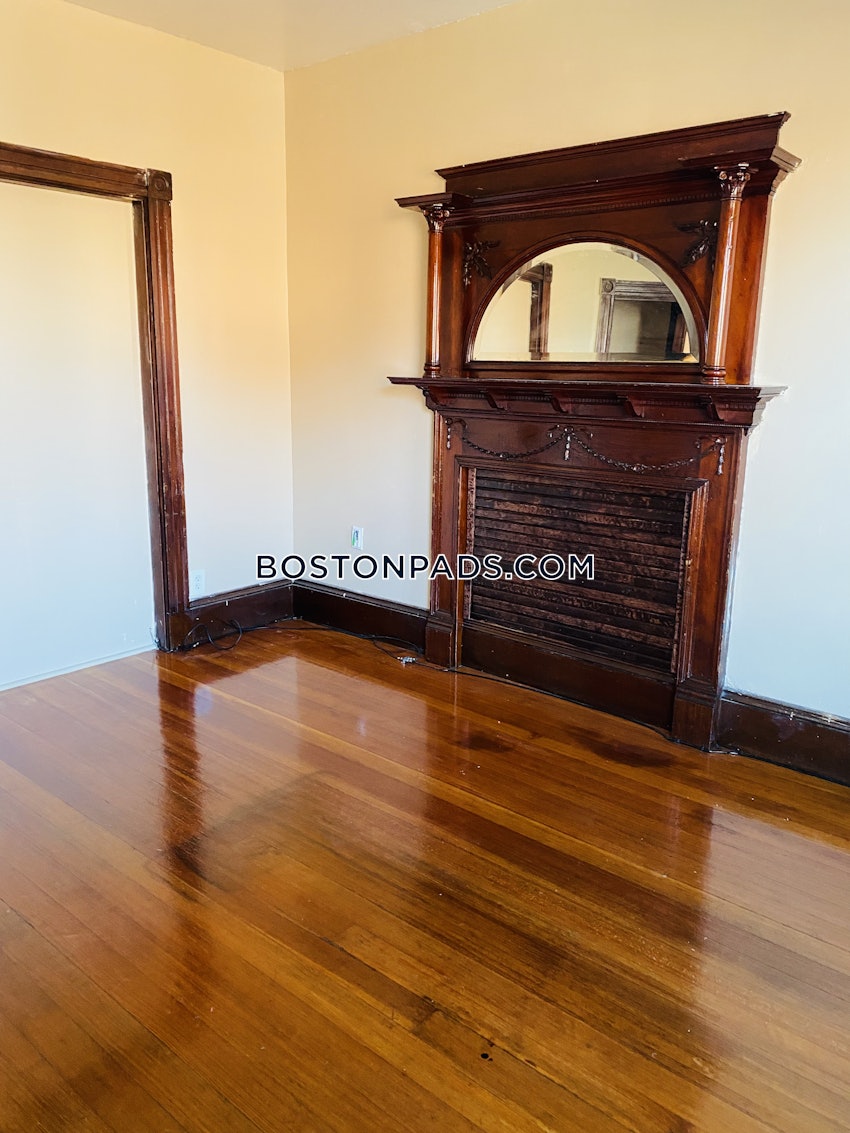 BOSTON - DORCHESTER/SOUTH BOSTON BORDER - 4 Beds, 1 Bath - Image 7