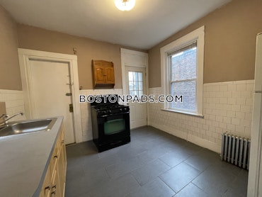 Boston - 3 Beds, 1 Baths