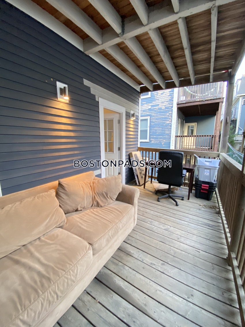 BOSTON - MISSION HILL - 4 Beds, 2 Baths - Image 70