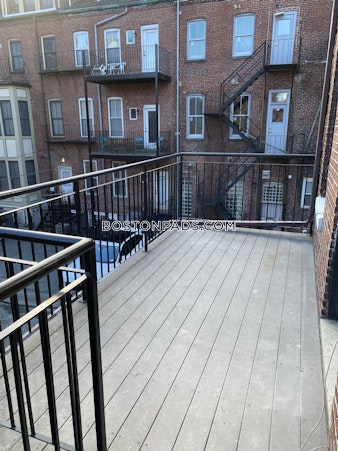 Wigglesworth St. Roxbury Crossing