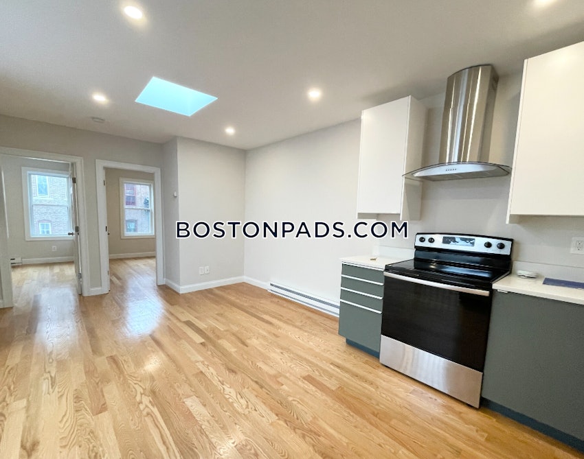 BOSTON - NORTHEASTERN/SYMPHONY - 4 Beds, 1 Bath - Image 2