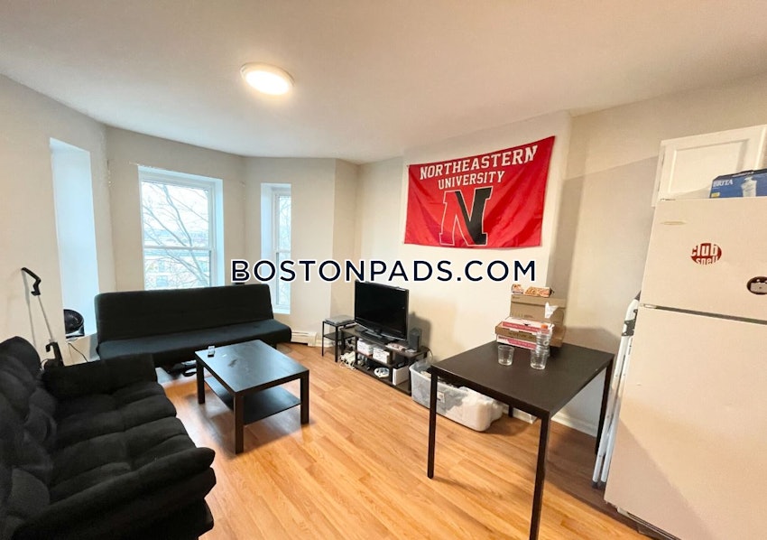 BOSTON - SOUTH END - 3 Beds, 1 Bath - Image 2